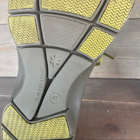 Dansko Elise Oxford shoes - Picture 7 of 9